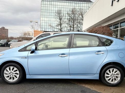 Used 2013 Toyota Prius Prime Plug-In Hybrid image 4
