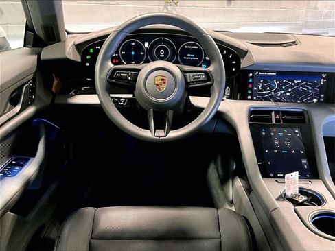 Certified 2022 Porsche Taycan 4 Cross Turismo image 11