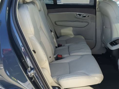 New 2026 Volvo XC90 B6 Ultra w/ Protection Package Premier image 19