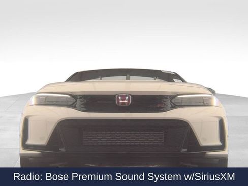 Used 2024 Honda Civic Type R image 3