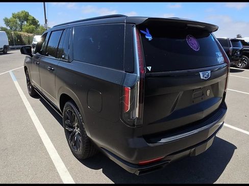 Used 2021 Cadillac Escalade ESV Sport Platinum AWD/4WD image 9