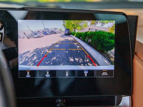 Used 2021 Chevrolet Corvette Stingray Premium Conv w/ Z51 Performance Package image 16