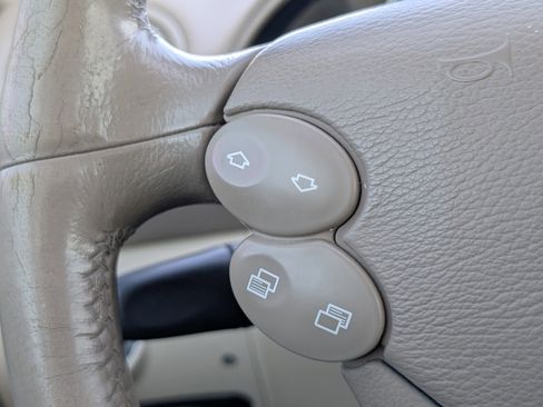 Used 2004 Mercedes-Benz SL 500 image 21