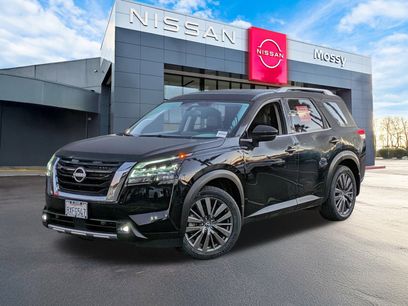 Certified 2022 Nissan Pathfinder SL w/ SL Premium Package