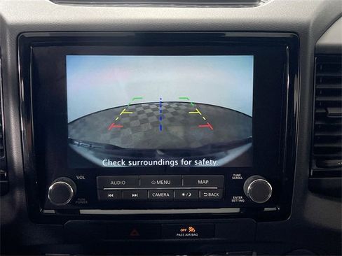 Used 2022 Nissan Frontier PRO-4X w/ Technology Package image 12