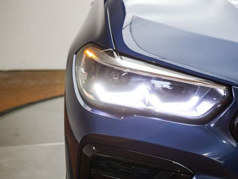 Certified 2022 BMW X6 xDrive40i w/ M Sport Package image 5