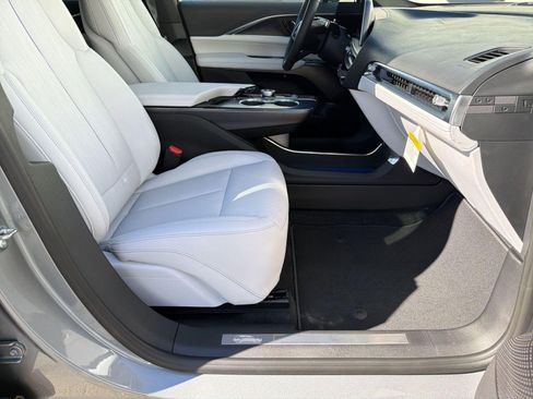 New 2026 Cadillac Lyriq Luxury RWD image 31
