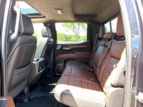 Used 2022 GMC Sierra 1500 Denali Ultimate AWD/4WD image 10