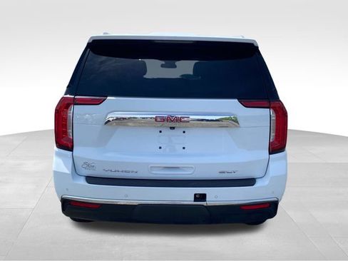 Certified 2024 GMC Yukon SLT AWD/4WD image 4