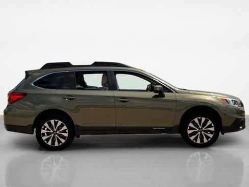 Used 2015 Subaru Outback 2.5i Limited AWD/4WD image 2