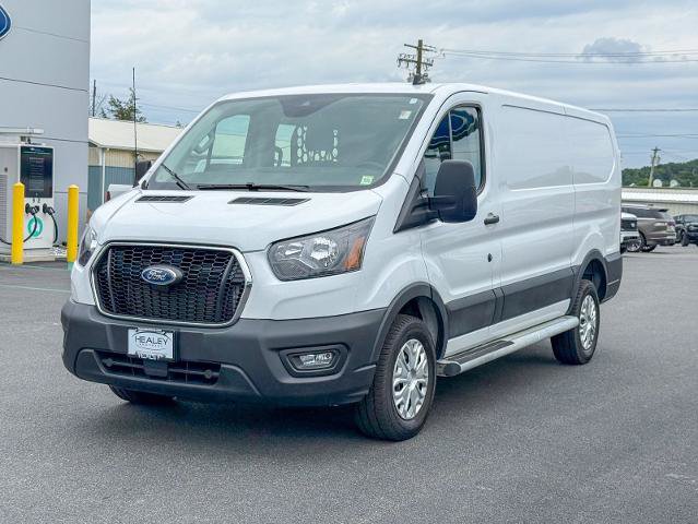 Certified 2025 Ford Transit 250 Low Roof w/ Exterior Upgrade Package RWD image 4
