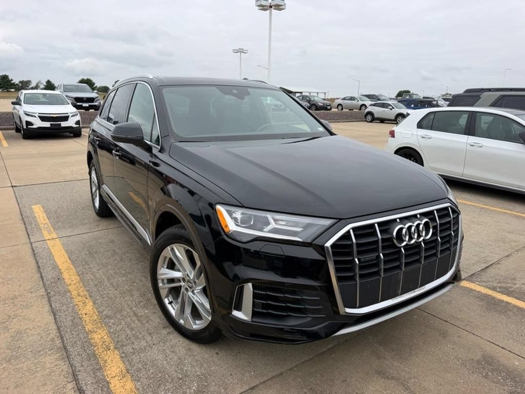 Used 2020 Audi Q7 3.0T Premium AWD/4WD image 2
