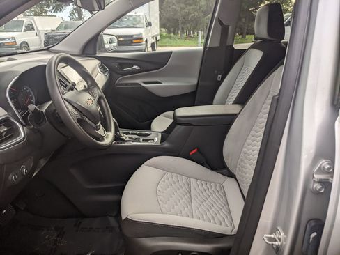 Certified 2021 Chevrolet Equinox LS w/ LS Convenience Package image 16