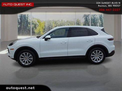 Used 2022 Porsche Cayenne AWD/4WD image 8