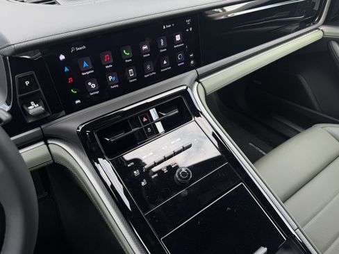 Certified 2025 Porsche Panamera 4 AWD/4WD image 20