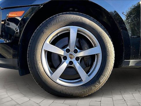 Used 2020 Porsche Macan image 8