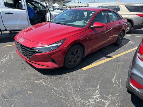 Used 2023 Hyundai Elantra SEL FWD image 1