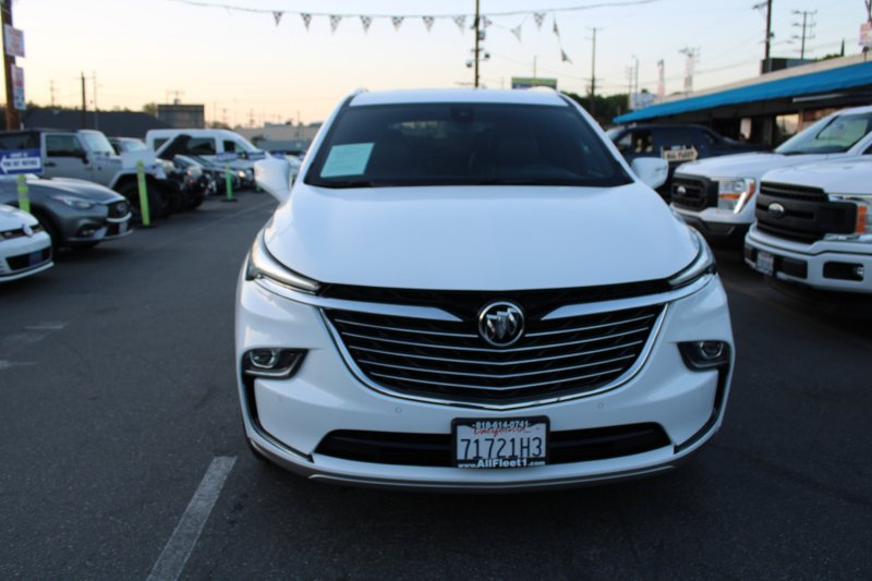 Used 2022 Buick Enclave Essence FWD image 2