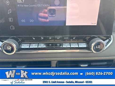 Used 2024 Chevrolet Colorado ZR2 AWD/4WD image 38