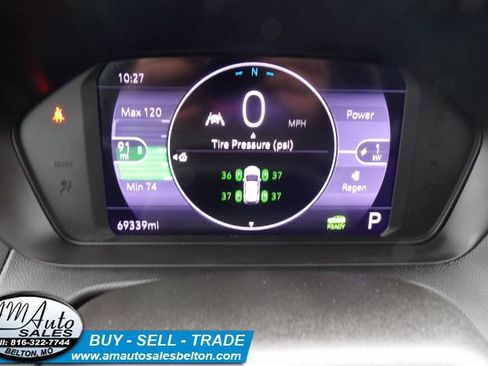 Used 2023 Chevrolet Bolt EUV LT w/ Convenience Package image 10