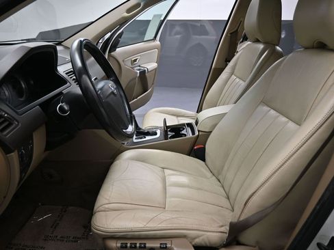 Used 2013 Volvo XC90 3.2 image 8