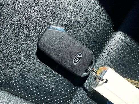 Used 2021 Kia Sportage EX AWD/4WD image 11