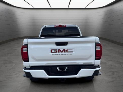 New 2025 GMC Canyon Elevation w/ Convenience Package image 4