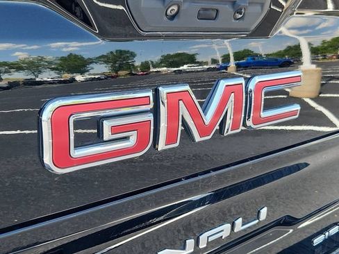 Used 2020 GMC Sierra 1500 Denali w/ Denali Ultimate Package AWD/4WD image 22