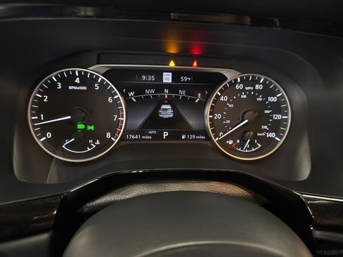 Used 2025 Nissan Pathfinder SL w/ SL Premium Package image 13