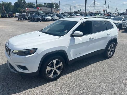 Used 2020 Jeep Cherokee Limited AWD/4WD image 3