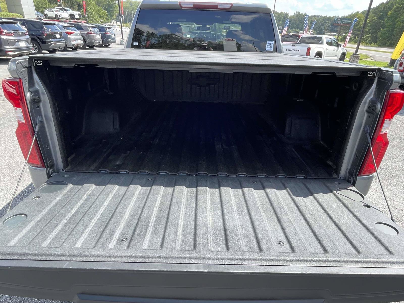 Used 2021 Chevrolet Silverado 1500 RST w/ Bed Protection Package RWD image 9