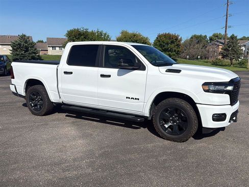 Used 2026 RAM 1500 Big Horn AWD/4WD image 6