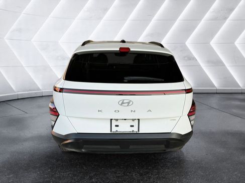 Certified 2025 Hyundai Kona SEL image 3