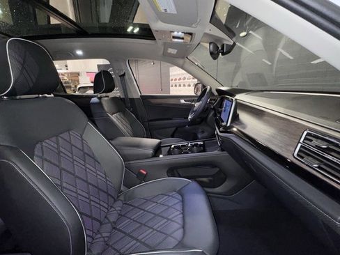 New 2026 Volkswagen Atlas SEL Premium R-Line image 5