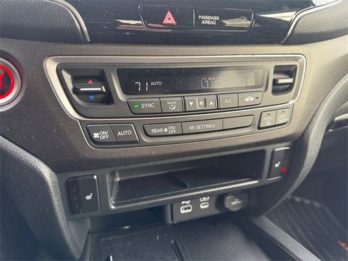 Used 2024 Honda Passport TrailSport image 27