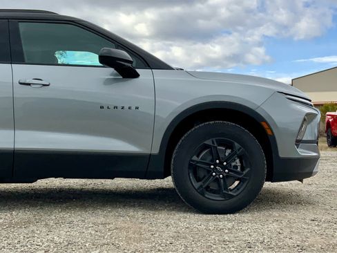 New 2025 Chevrolet Blazer LT w/ Midnight/Sport Edition image 13