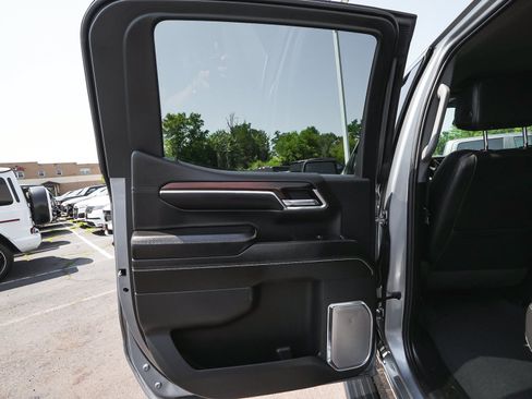 Used 2024 GMC Sierra 1500 Denali AWD/4WD image 13