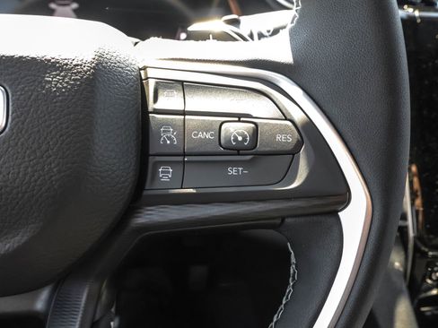 New 2025 Jeep Grand Cherokee Altitude image 26