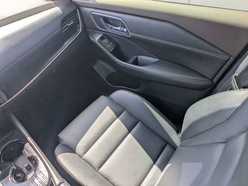 Used 2021 Nissan Rogue SL FWD image 18