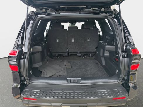 Used 2015 Jeep Grand Cherokee Overland AWD/4WD image 51