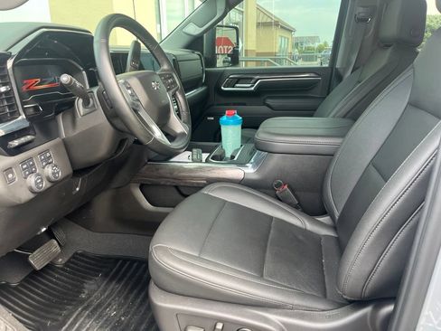 Used 2024 Chevrolet Silverado 2500 LTZ w/ LTZ Plus Package AWD/4WD image 6
