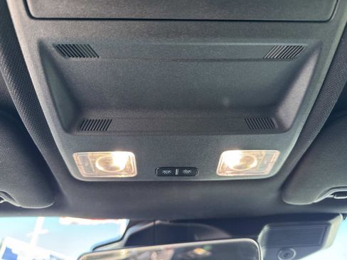 Used 2025 Ford Mustang Coupe image 25