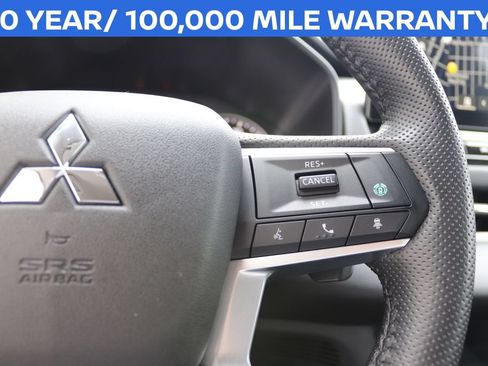 Used 2025 Mitsubishi Outlander SE AWD/4WD image 31