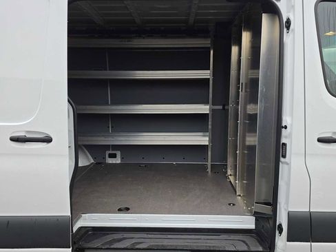 Used 2025 Mercedes-Benz Sprinter 2500 image 14