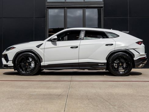 Used 2024 Lamborghini Urus Performante image 9