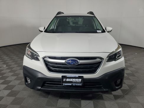 Used 2020 Subaru Outback Premium image 9
