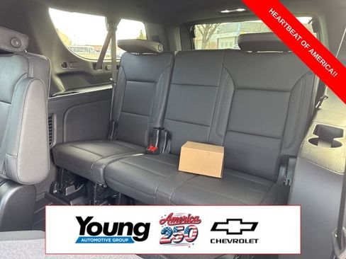 New 2026 Chevrolet Suburban High Country AWD/4WD image 17