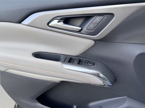 New 2026 Chevrolet Traverse LT w/ Driver Confidence Package image 22