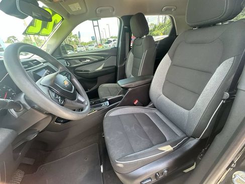 Used 2022 Chevrolet TrailBlazer LT FWD image 19