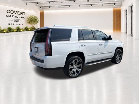 Used 2020 Cadillac Escalade Premium Luxury RWD image 13